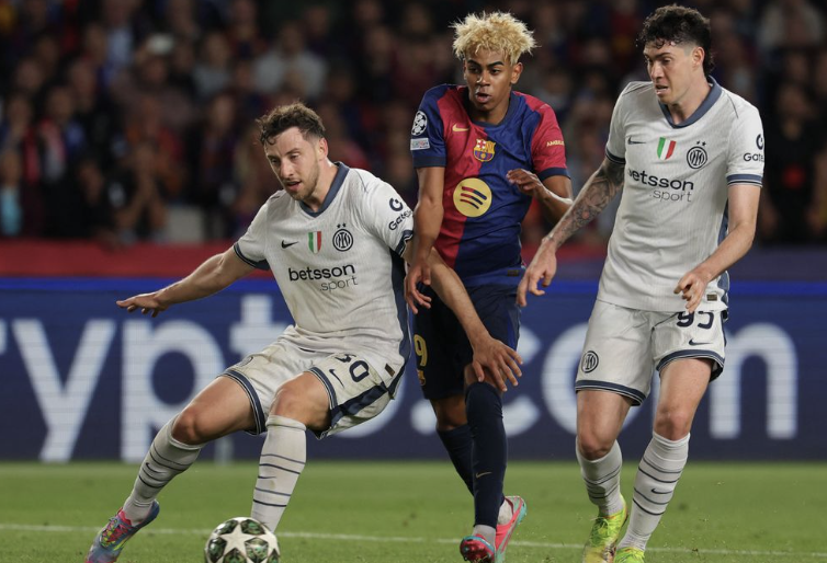 EL BARÇELONA REACCIONA A TIEMPO EN UN VIBRANTE EMPATE ANTE EL INTER DE MILÁN